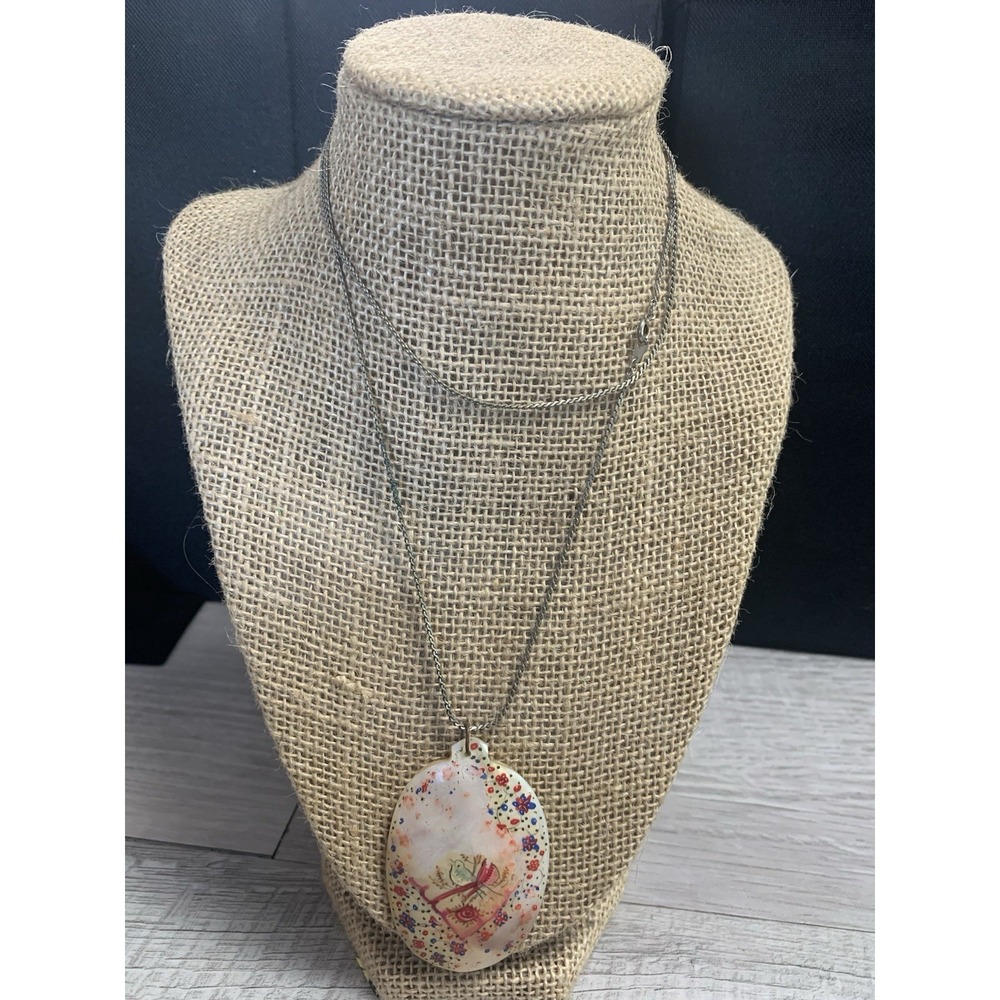 Costume Jewelry Necklace Oval Mother Of Pearl Pendant‎ Handpainted Birds Flowers